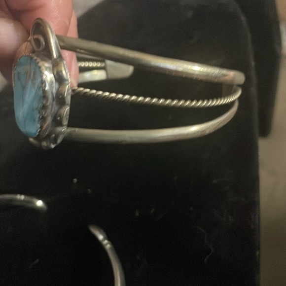 Silver tone and Turquoise Cuff Bracelets set - Picture 4 of 9